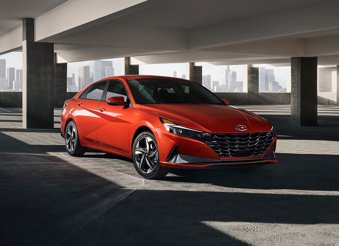 Hyundai elantra 2021. Hyundai Elantra 2021 Lava Orange. Elantra 2021. Hyundai Elantra 2021 красная. Новая Элантра 2021.